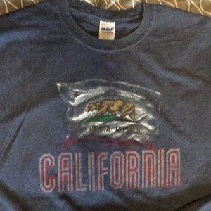 Cali print t-shirt  New, no tags